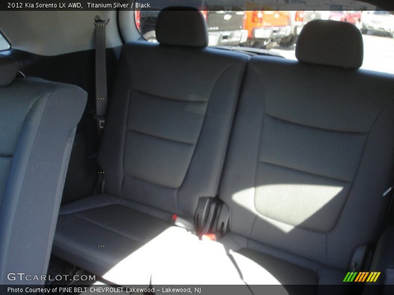 Titanium Silver / Black 2012 Kia Sorento LX AWD