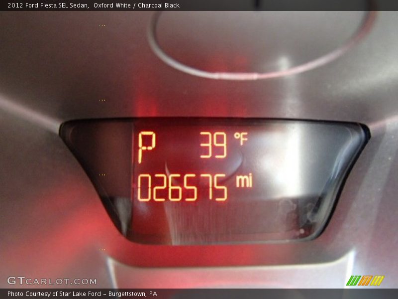 Oxford White / Charcoal Black 2012 Ford Fiesta SEL Sedan