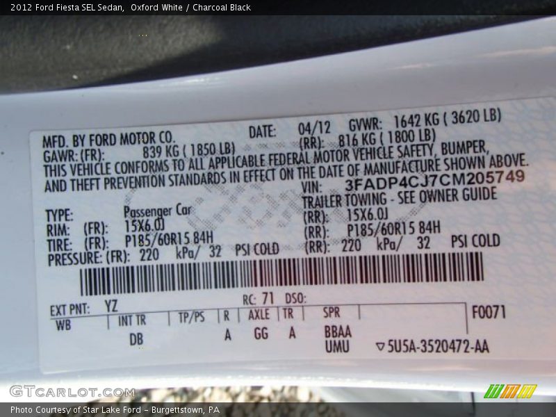 Oxford White / Charcoal Black 2012 Ford Fiesta SEL Sedan