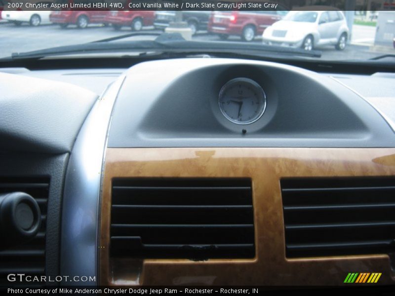Cool Vanilla White / Dark Slate Gray/Light Slate Gray 2007 Chrysler Aspen Limited HEMI 4WD