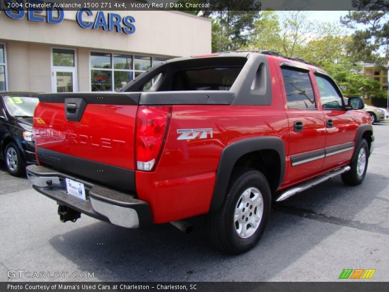 Victory Red / Dark Charcoal 2004 Chevrolet Avalanche 1500 Z71 4x4