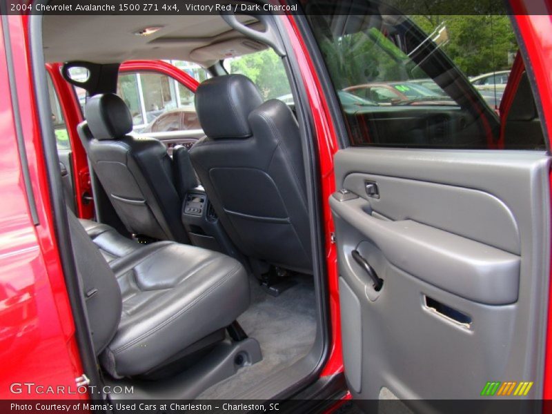Victory Red / Dark Charcoal 2004 Chevrolet Avalanche 1500 Z71 4x4