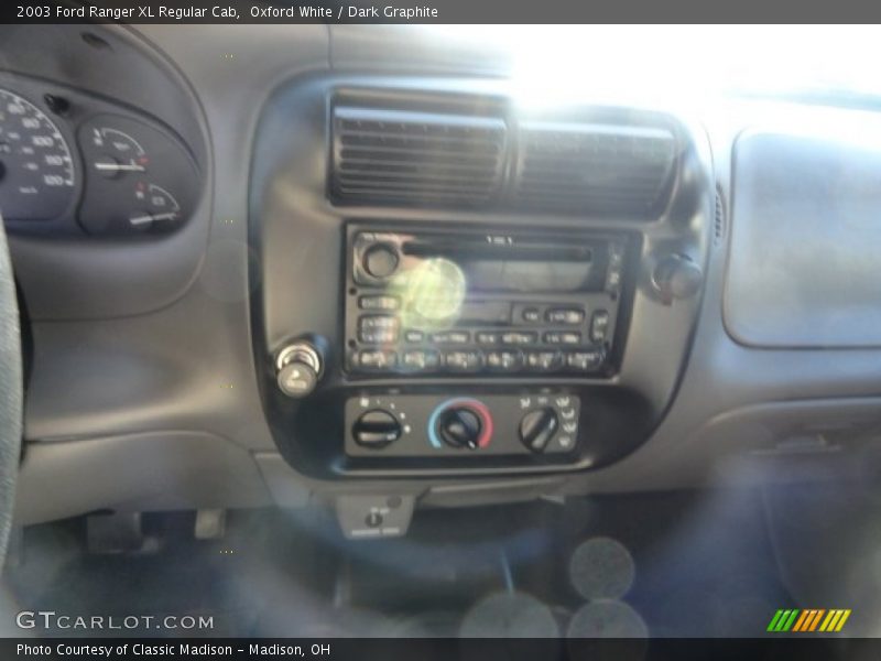 Oxford White / Dark Graphite 2003 Ford Ranger XL Regular Cab