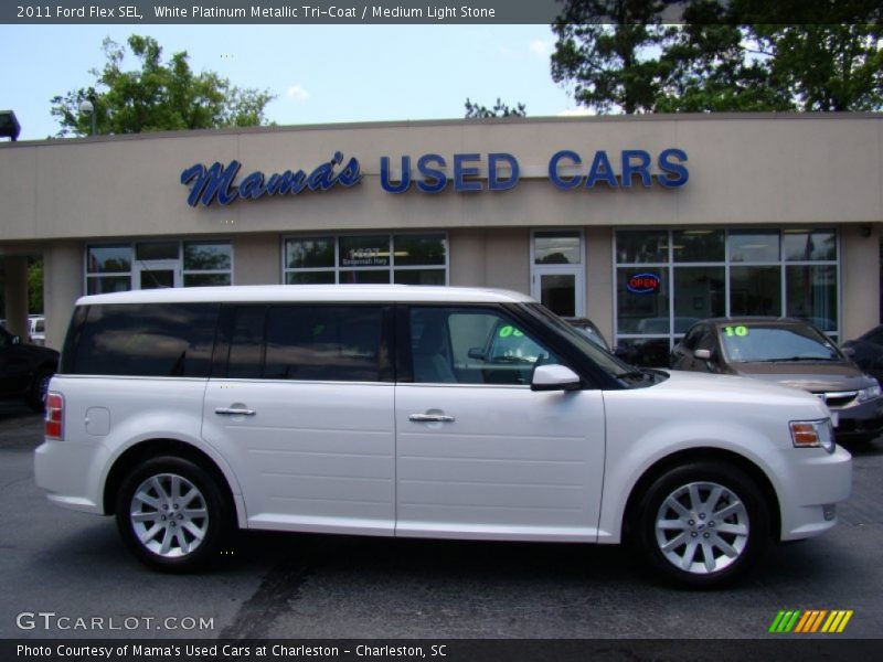 White Platinum Metallic Tri-Coat / Medium Light Stone 2011 Ford Flex SEL