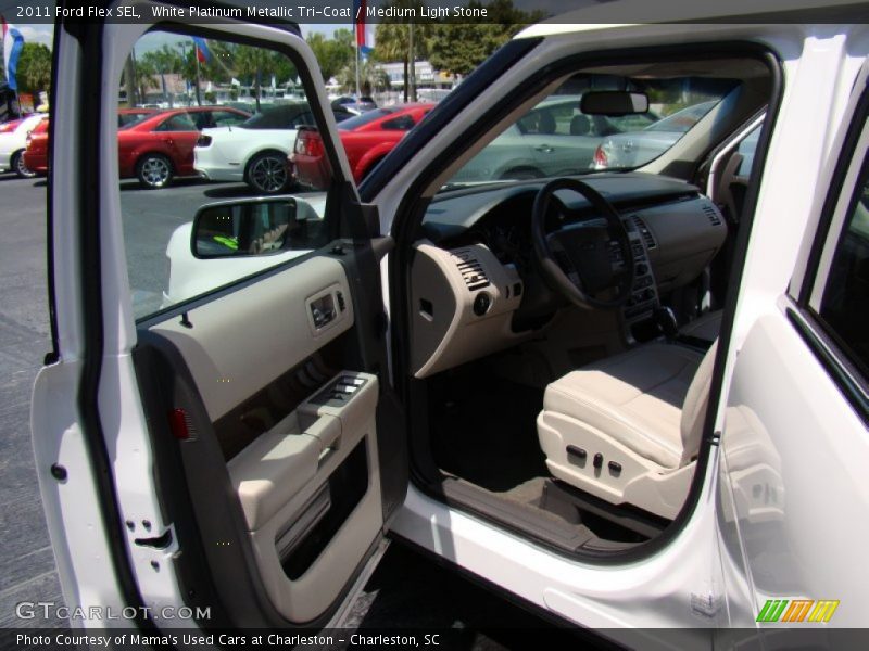 White Platinum Metallic Tri-Coat / Medium Light Stone 2011 Ford Flex SEL
