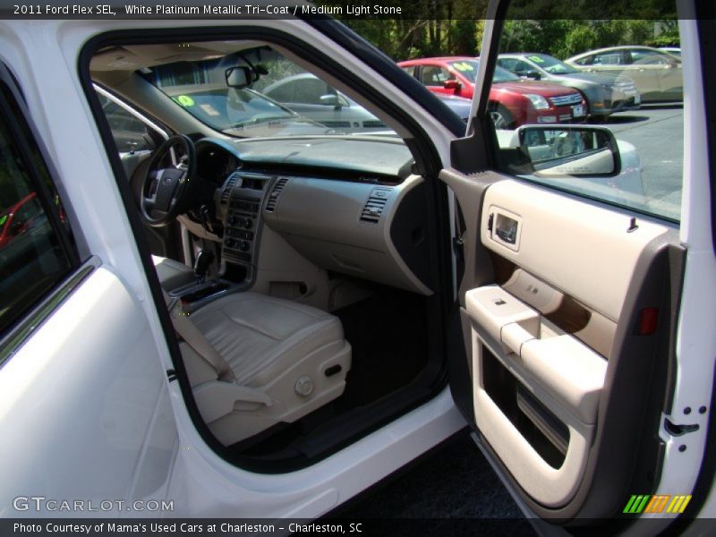 White Platinum Metallic Tri-Coat / Medium Light Stone 2011 Ford Flex SEL