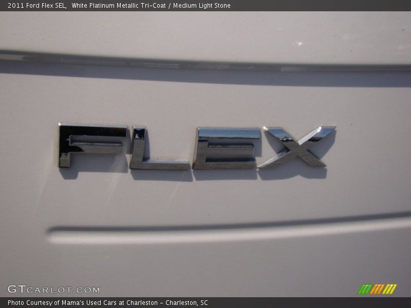 White Platinum Metallic Tri-Coat / Medium Light Stone 2011 Ford Flex SEL