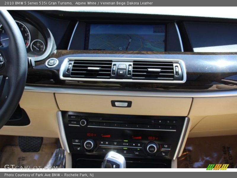 Alpine White / Venetian Beige Dakota Leather 2010 BMW 5 Series 535i Gran Turismo