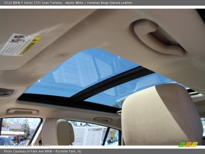 Alpine White / Venetian Beige Dakota Leather 2010 BMW 5 Series 535i Gran Turismo