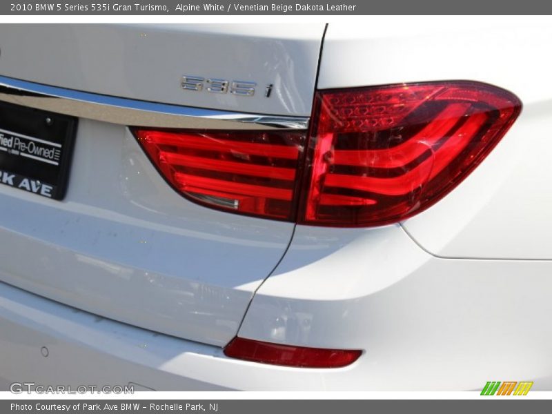 Alpine White / Venetian Beige Dakota Leather 2010 BMW 5 Series 535i Gran Turismo