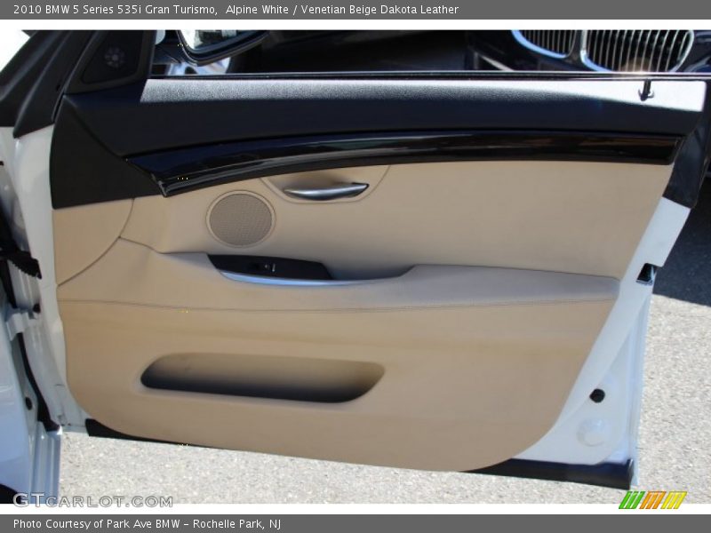 Alpine White / Venetian Beige Dakota Leather 2010 BMW 5 Series 535i Gran Turismo