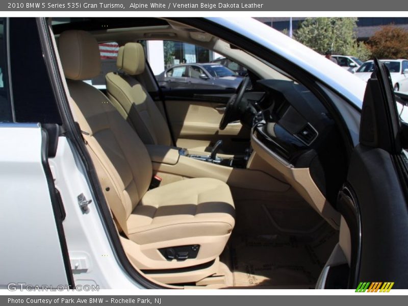 Alpine White / Venetian Beige Dakota Leather 2010 BMW 5 Series 535i Gran Turismo