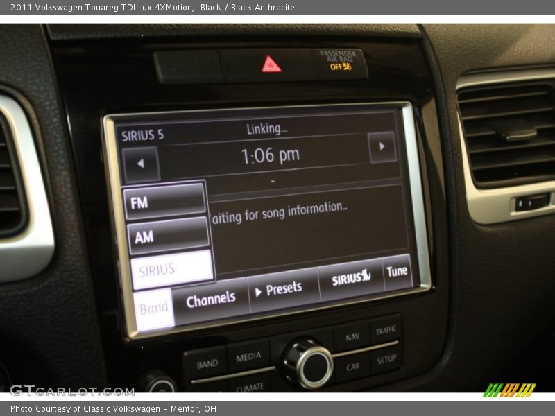 Black / Black Anthracite 2011 Volkswagen Touareg TDI Lux 4XMotion