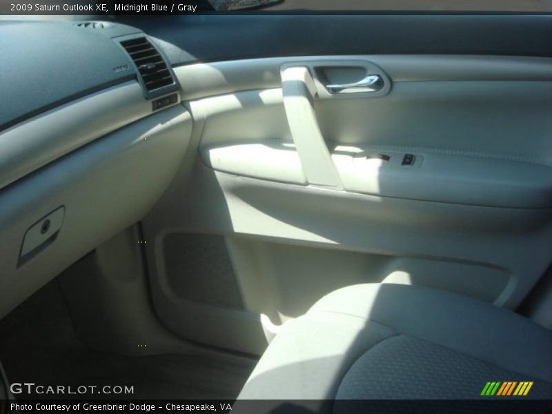 Midnight Blue / Gray 2009 Saturn Outlook XE