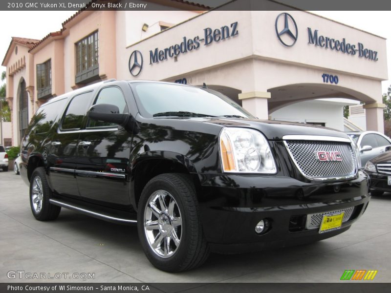 Onyx Black / Ebony 2010 GMC Yukon XL Denali