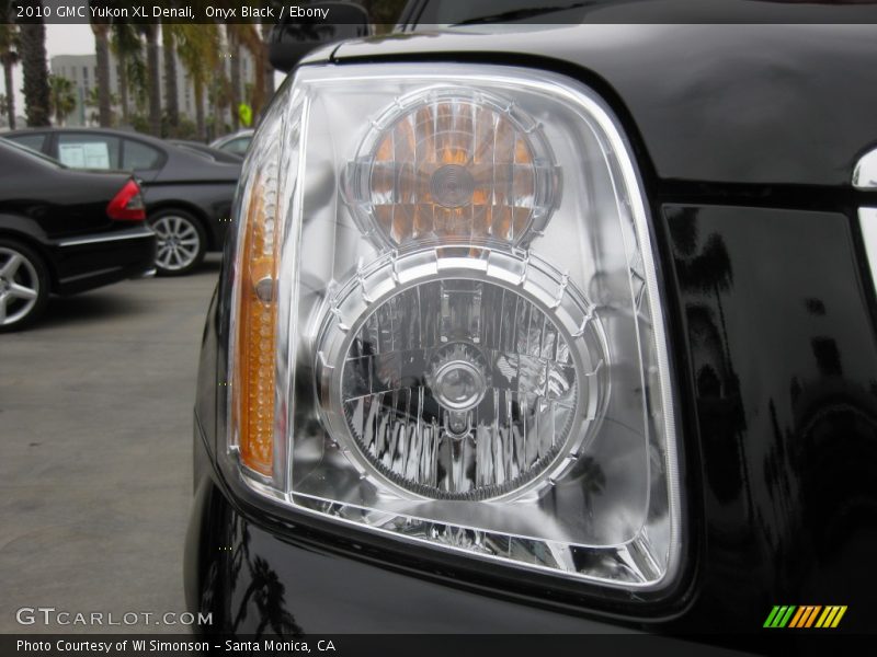 Onyx Black / Ebony 2010 GMC Yukon XL Denali