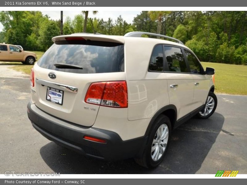 White Sand Beige / Black 2011 Kia Sorento EX V6