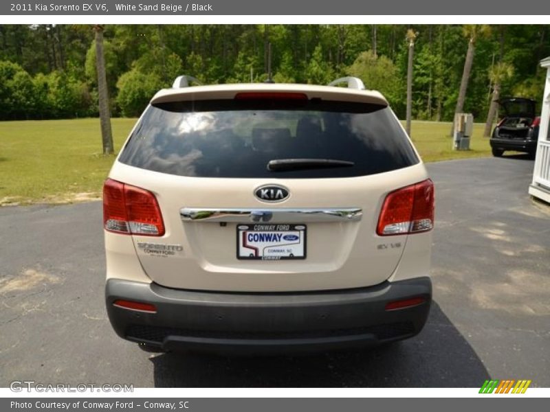 White Sand Beige / Black 2011 Kia Sorento EX V6