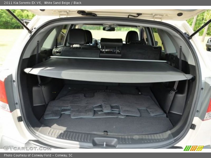 White Sand Beige / Black 2011 Kia Sorento EX V6