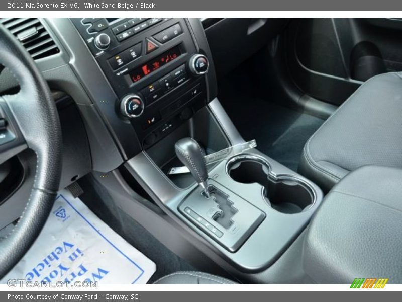 White Sand Beige / Black 2011 Kia Sorento EX V6