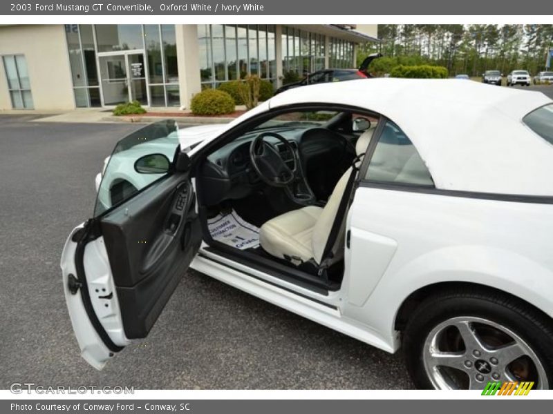 Oxford White / Ivory White 2003 Ford Mustang GT Convertible