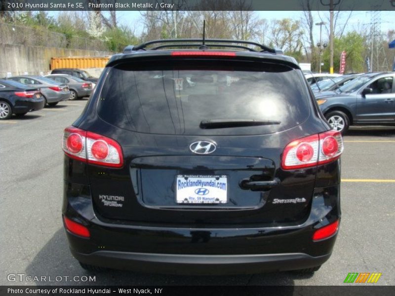 Phantom Black Metallic / Gray 2010 Hyundai Santa Fe SE