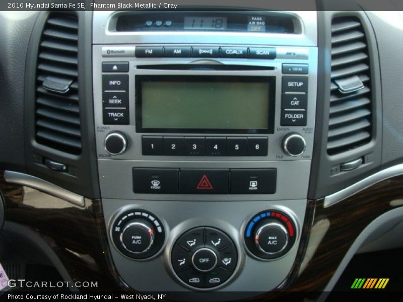 Phantom Black Metallic / Gray 2010 Hyundai Santa Fe SE