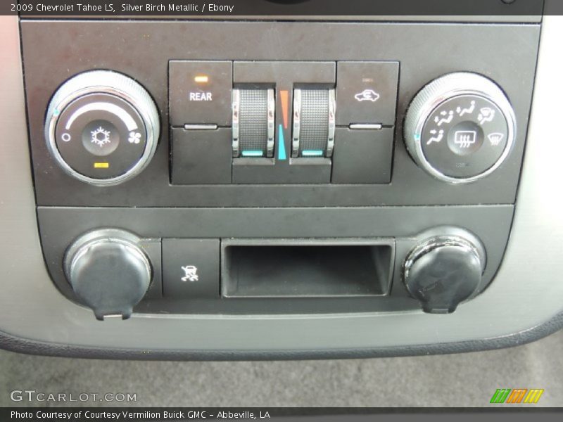 Silver Birch Metallic / Ebony 2009 Chevrolet Tahoe LS