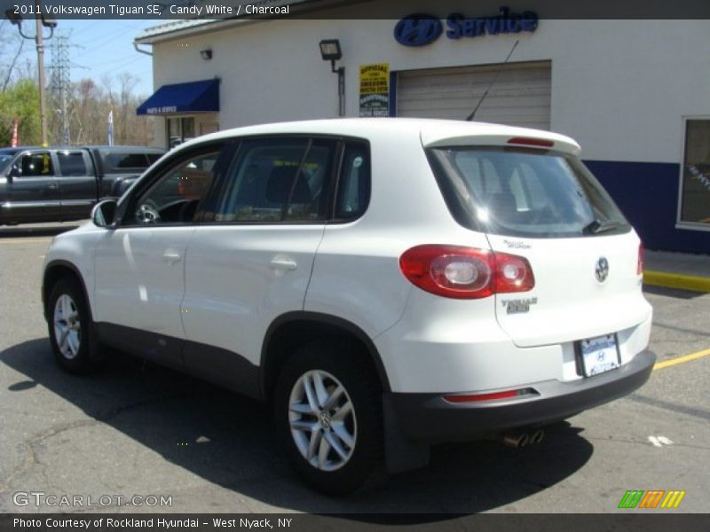 Candy White / Charcoal 2011 Volkswagen Tiguan SE