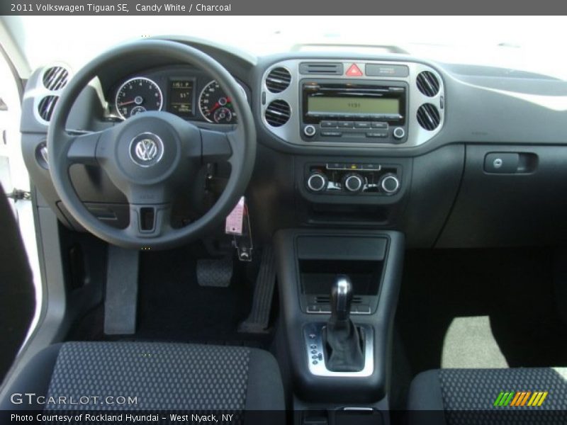 Candy White / Charcoal 2011 Volkswagen Tiguan SE