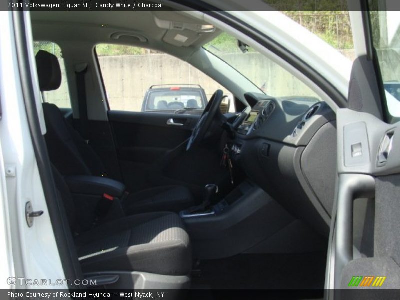 Candy White / Charcoal 2011 Volkswagen Tiguan SE