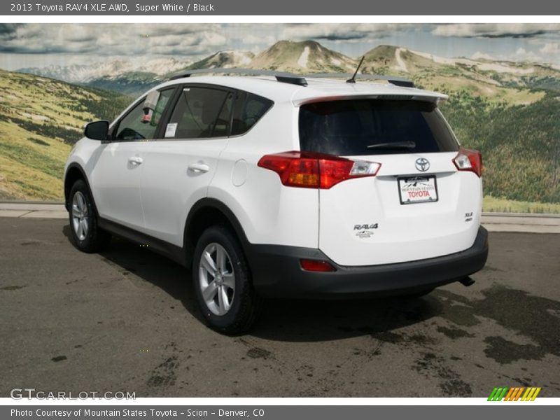 Super White / Black 2013 Toyota RAV4 XLE AWD