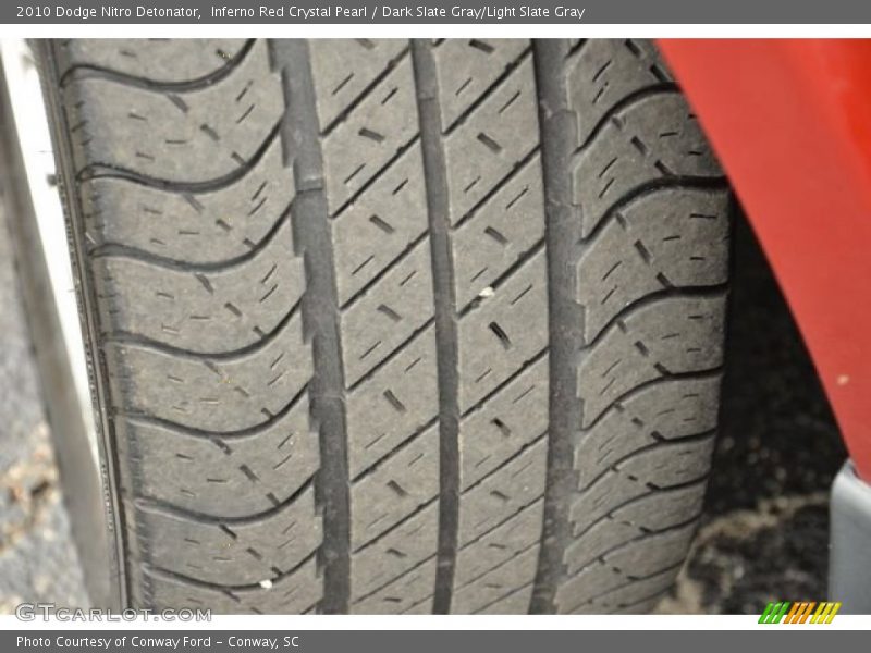 Inferno Red Crystal Pearl / Dark Slate Gray/Light Slate Gray 2010 Dodge Nitro Detonator