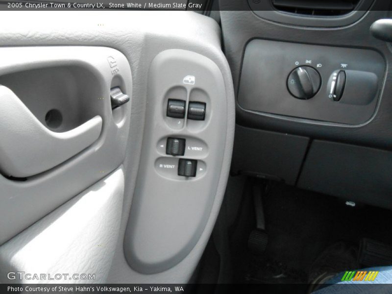 Stone White / Medium Slate Gray 2005 Chrysler Town & Country LX