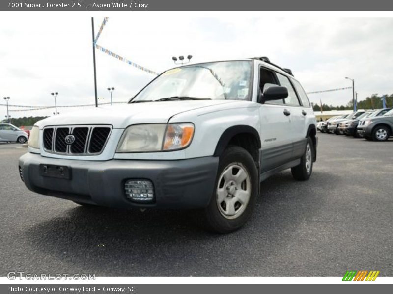 Aspen White / Gray 2001 Subaru Forester 2.5 L