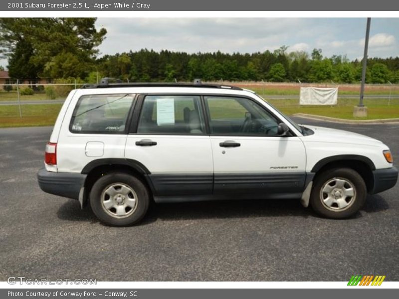 Aspen White / Gray 2001 Subaru Forester 2.5 L