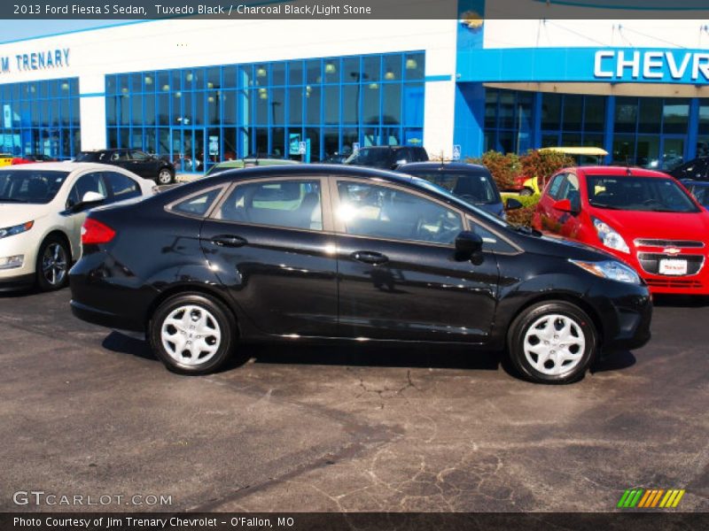Tuxedo Black / Charcoal Black/Light Stone 2013 Ford Fiesta S Sedan