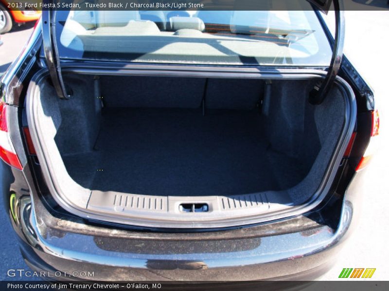 Tuxedo Black / Charcoal Black/Light Stone 2013 Ford Fiesta S Sedan