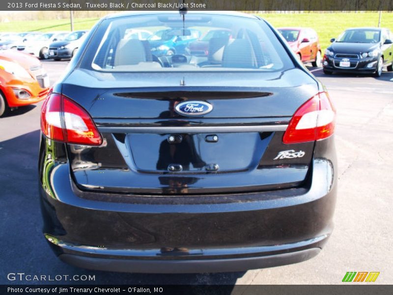 Tuxedo Black / Charcoal Black/Light Stone 2013 Ford Fiesta S Sedan