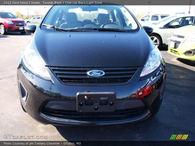 Tuxedo Black / Charcoal Black/Light Stone 2013 Ford Fiesta S Sedan