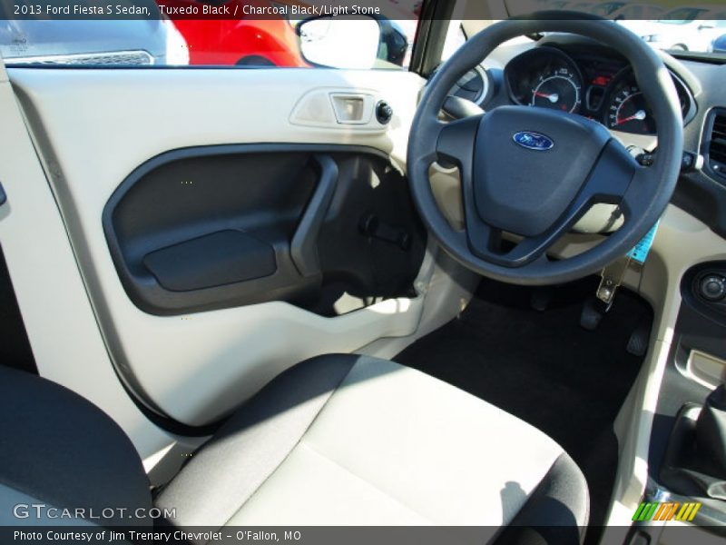 Tuxedo Black / Charcoal Black/Light Stone 2013 Ford Fiesta S Sedan