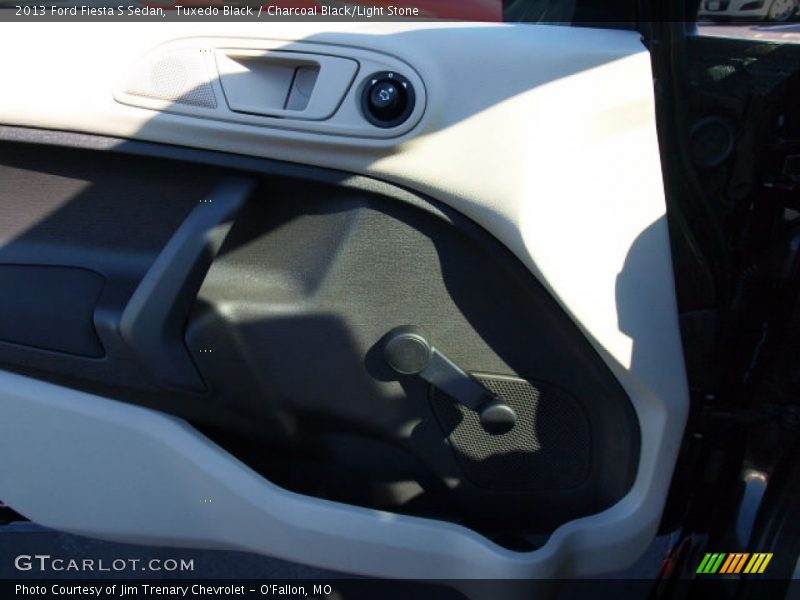 Tuxedo Black / Charcoal Black/Light Stone 2013 Ford Fiesta S Sedan