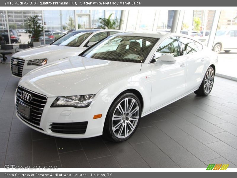 Front 3/4 View of 2013 A7 3.0T quattro Premium Plus