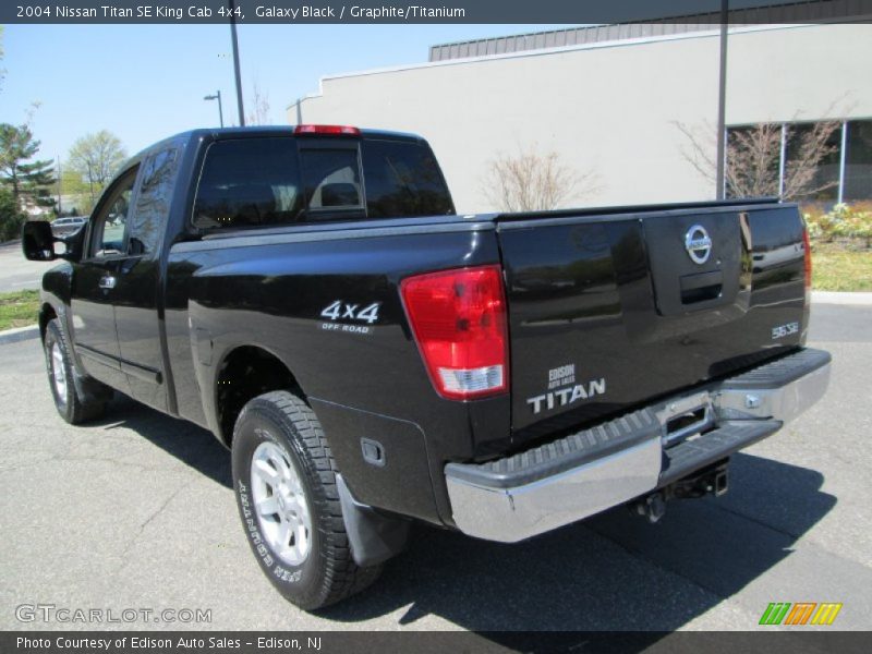 Galaxy Black / Graphite/Titanium 2004 Nissan Titan SE King Cab 4x4