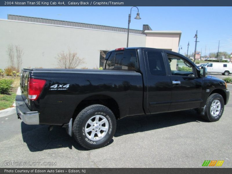 Galaxy Black / Graphite/Titanium 2004 Nissan Titan SE King Cab 4x4