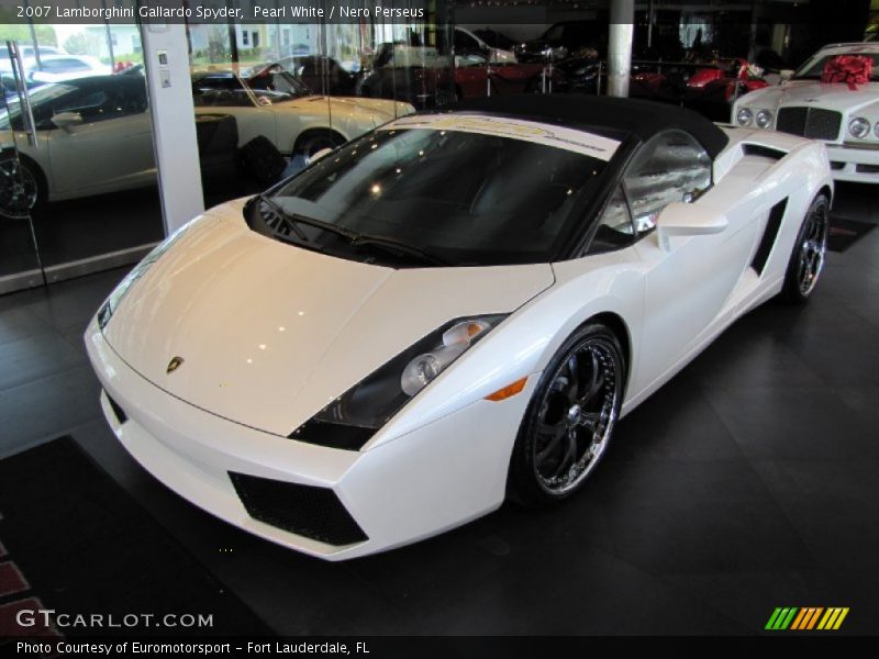 Pearl White / Nero Perseus 2007 Lamborghini Gallardo Spyder