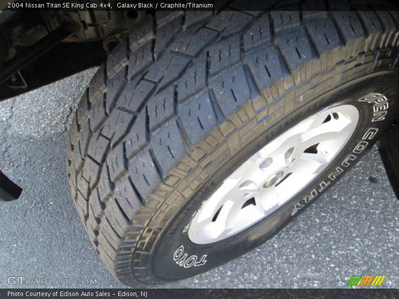 Galaxy Black / Graphite/Titanium 2004 Nissan Titan SE King Cab 4x4
