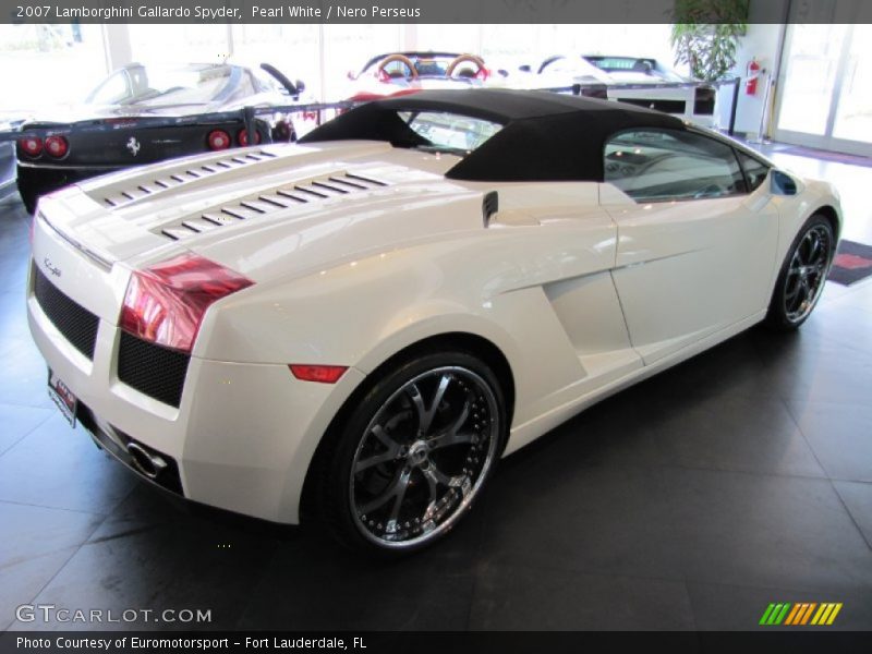 Pearl White / Nero Perseus 2007 Lamborghini Gallardo Spyder