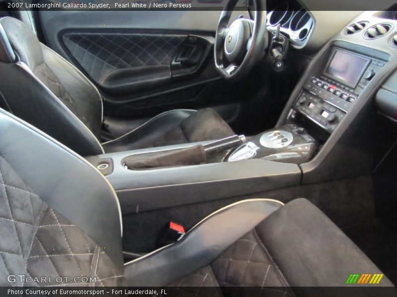  2007 Gallardo Spyder Nero Perseus Interior