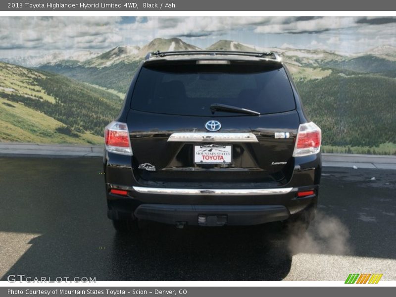 Black / Ash 2013 Toyota Highlander Hybrid Limited 4WD
